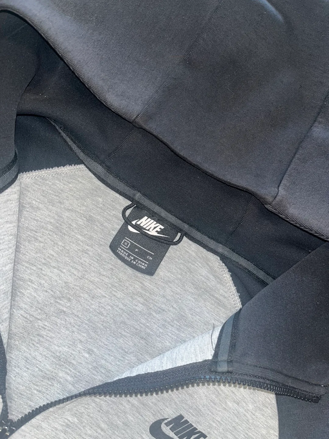 Nike Tech Fleece Hoodie Zip-Up Jacket - Size Small image indicator(3)