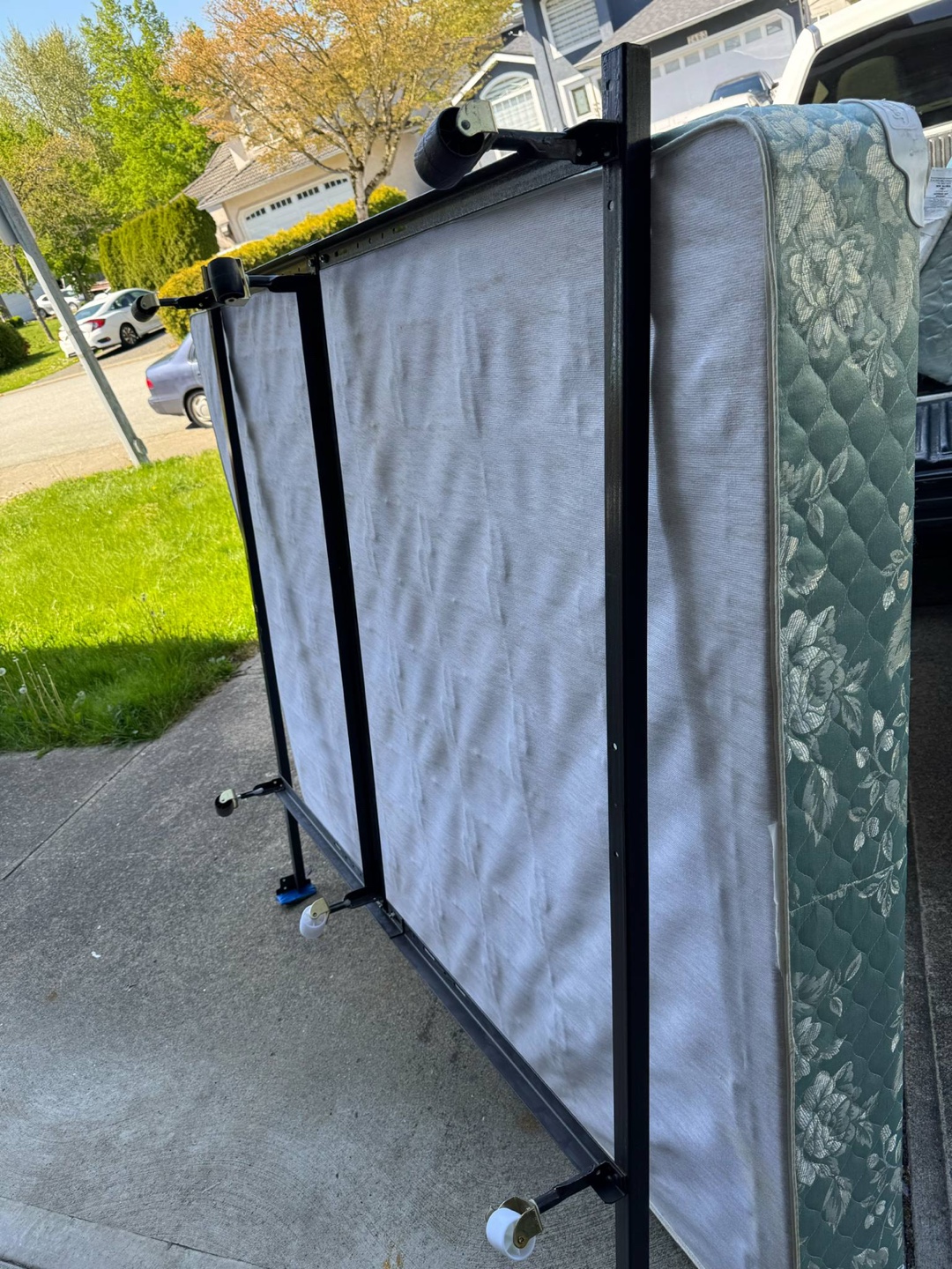 Queen mattress Bed Frame and box spring - photo 5