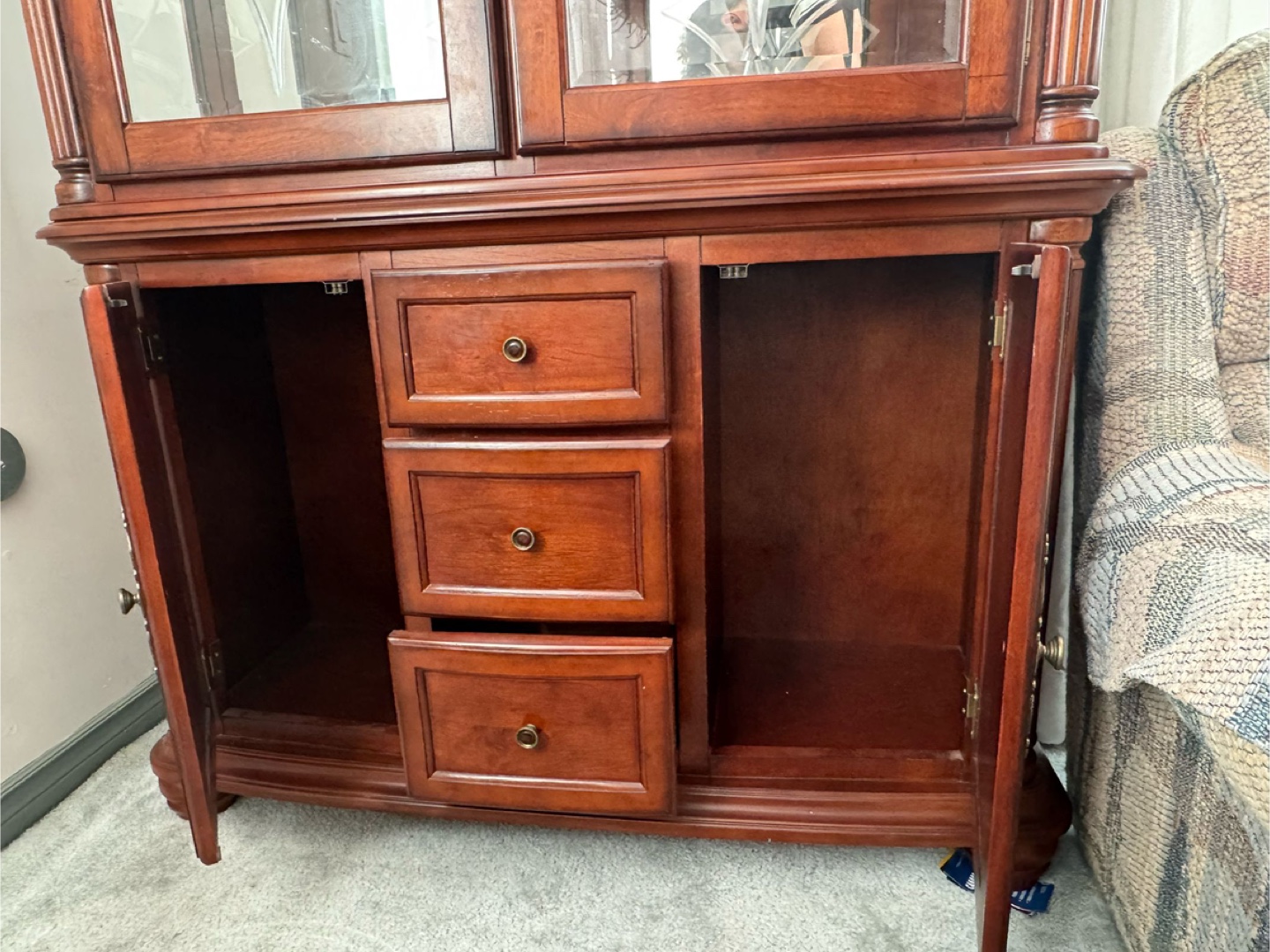 Beautiful Wooden China Cabinet - photo 3