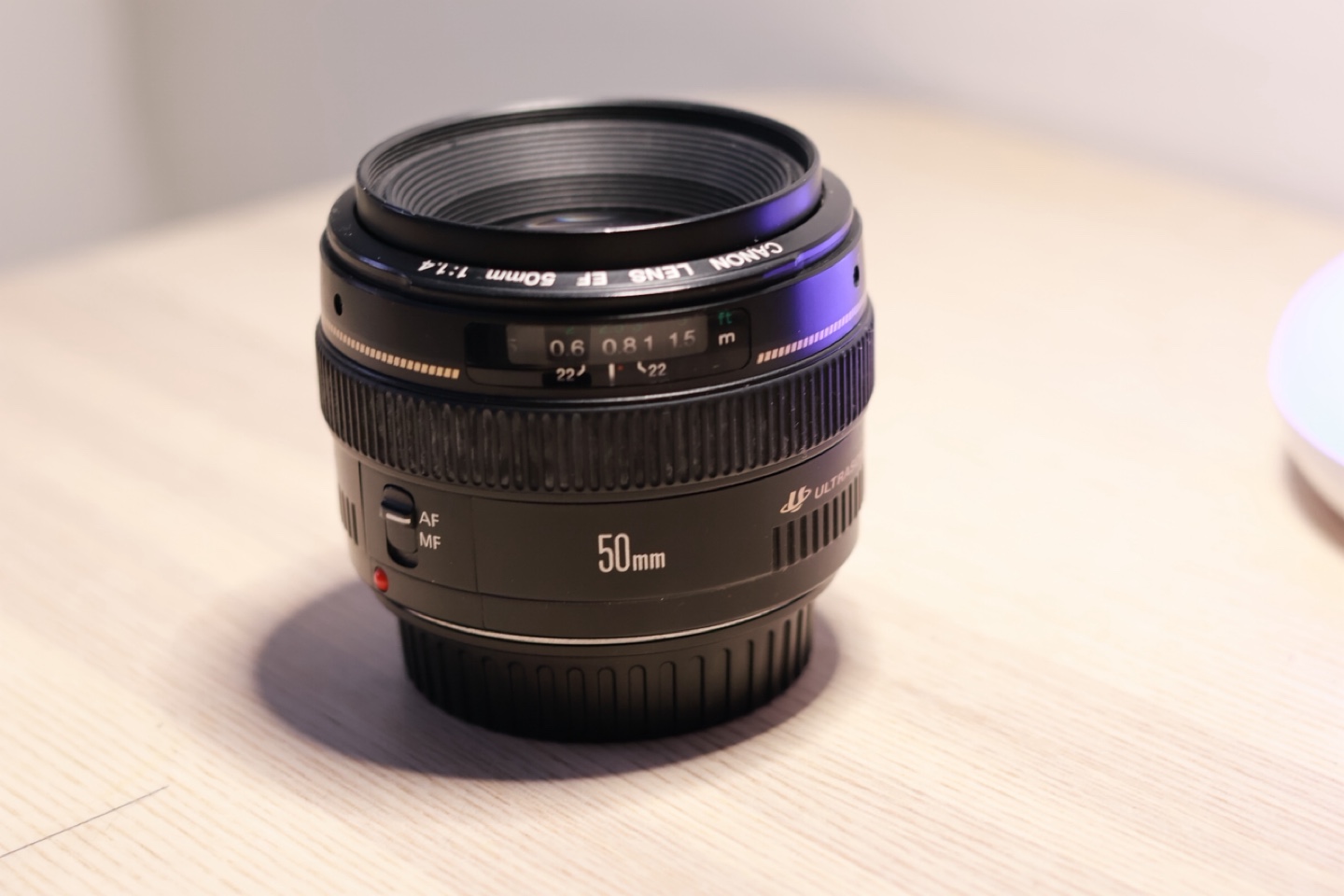 Canon EF 50mm f/1.4 USM Lens - photo 2
