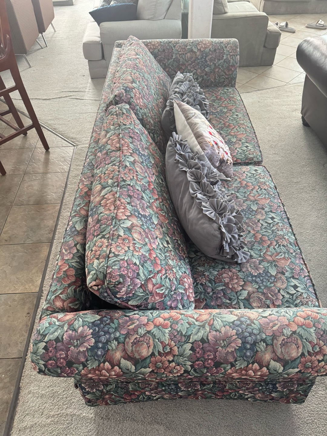 Floral Sofa - photo 2