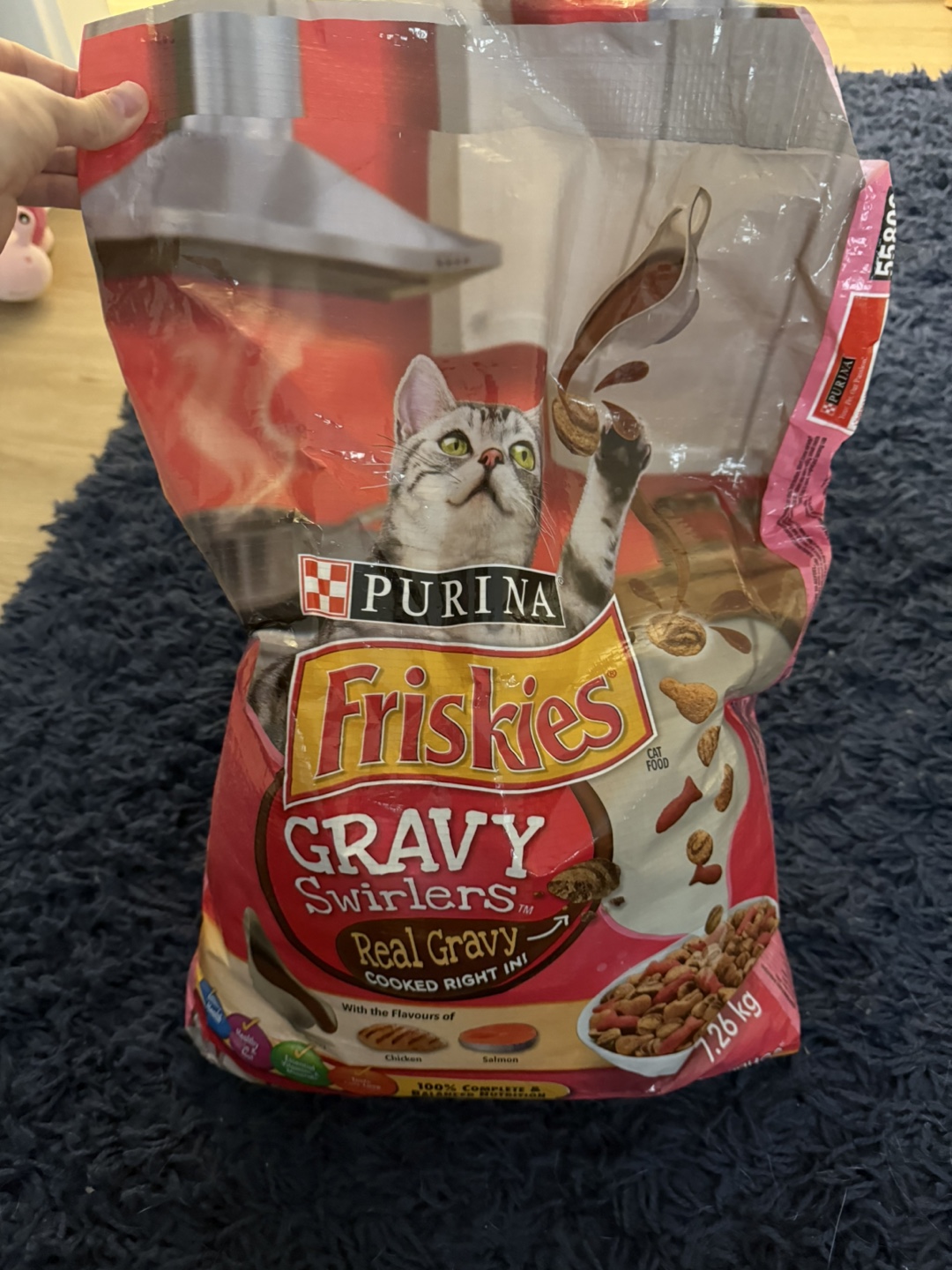 Purina Friskies Gravy Swirlers Cat Food - 7.26 kg