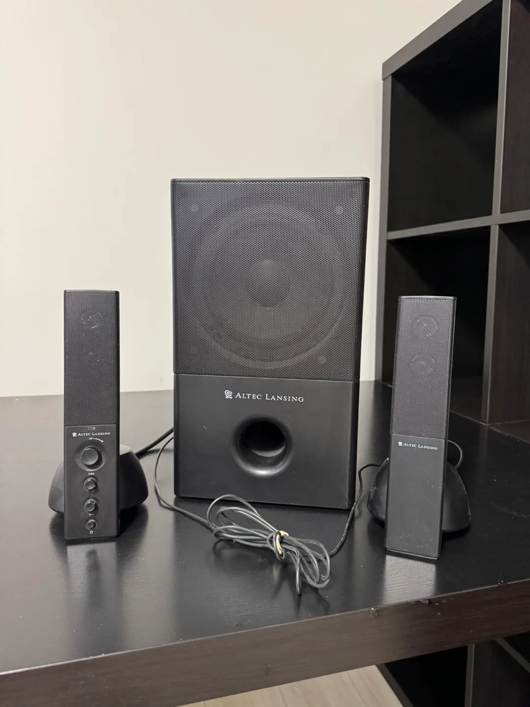 2.1 Computer Speakers thumbnail