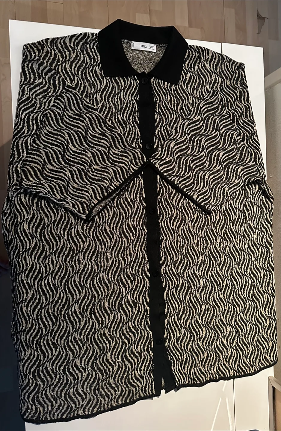 BRAND NEW MANGO SWEATER/CARDIGAN thumbnail