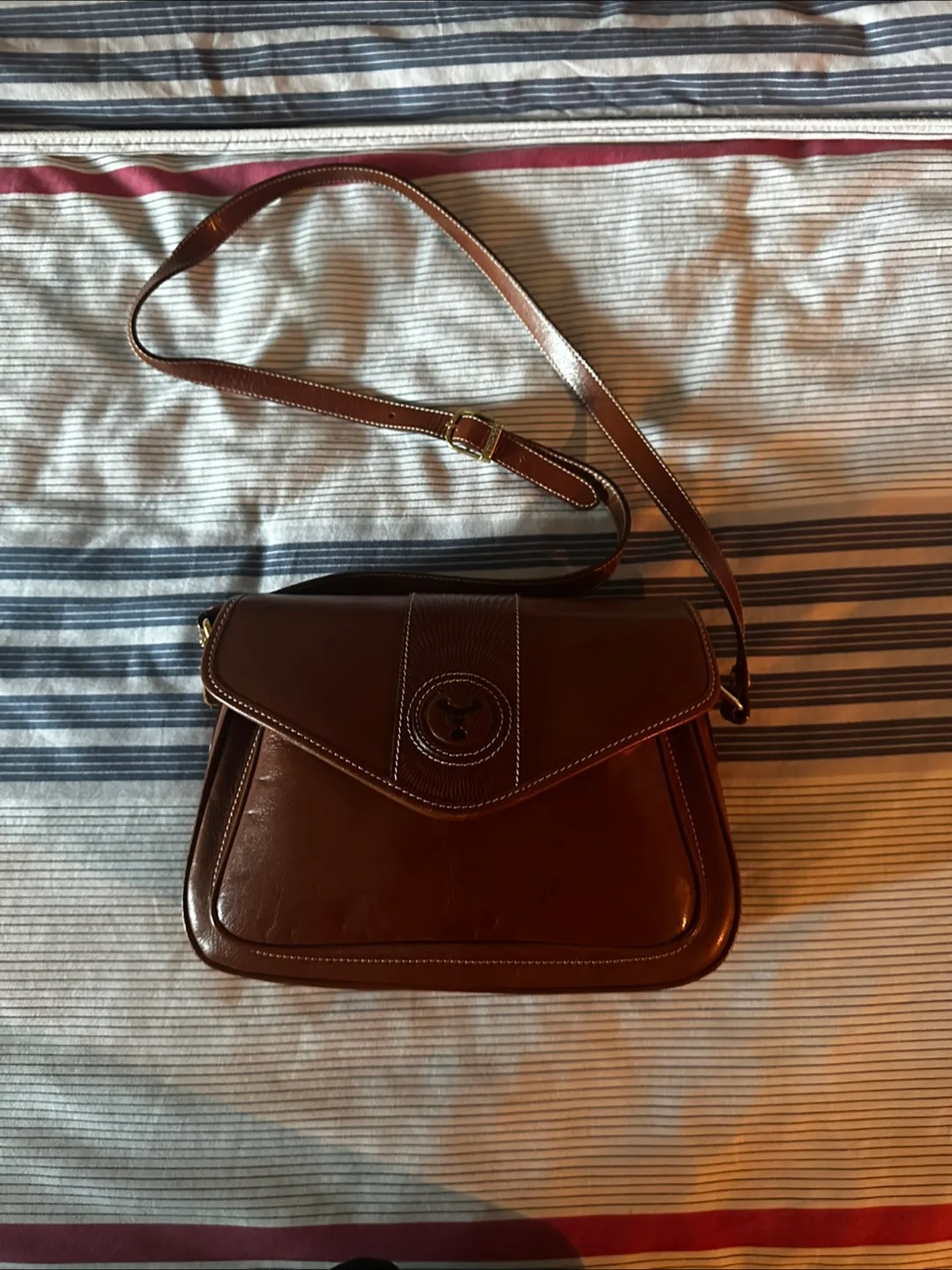 BRAND NEW VINTAGE VIENTI BAG thumbnail