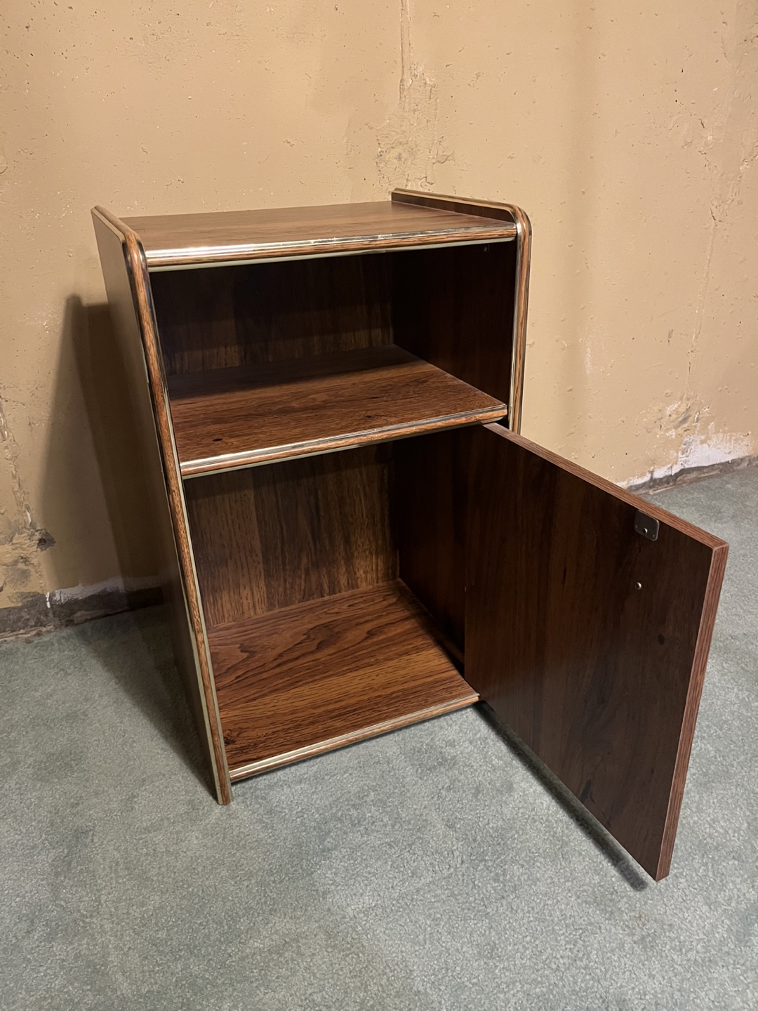 Wooden Nightstand - photo 3