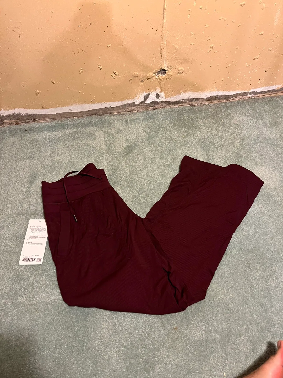 Lululemon Yoga Pants W/8 thumbnail
