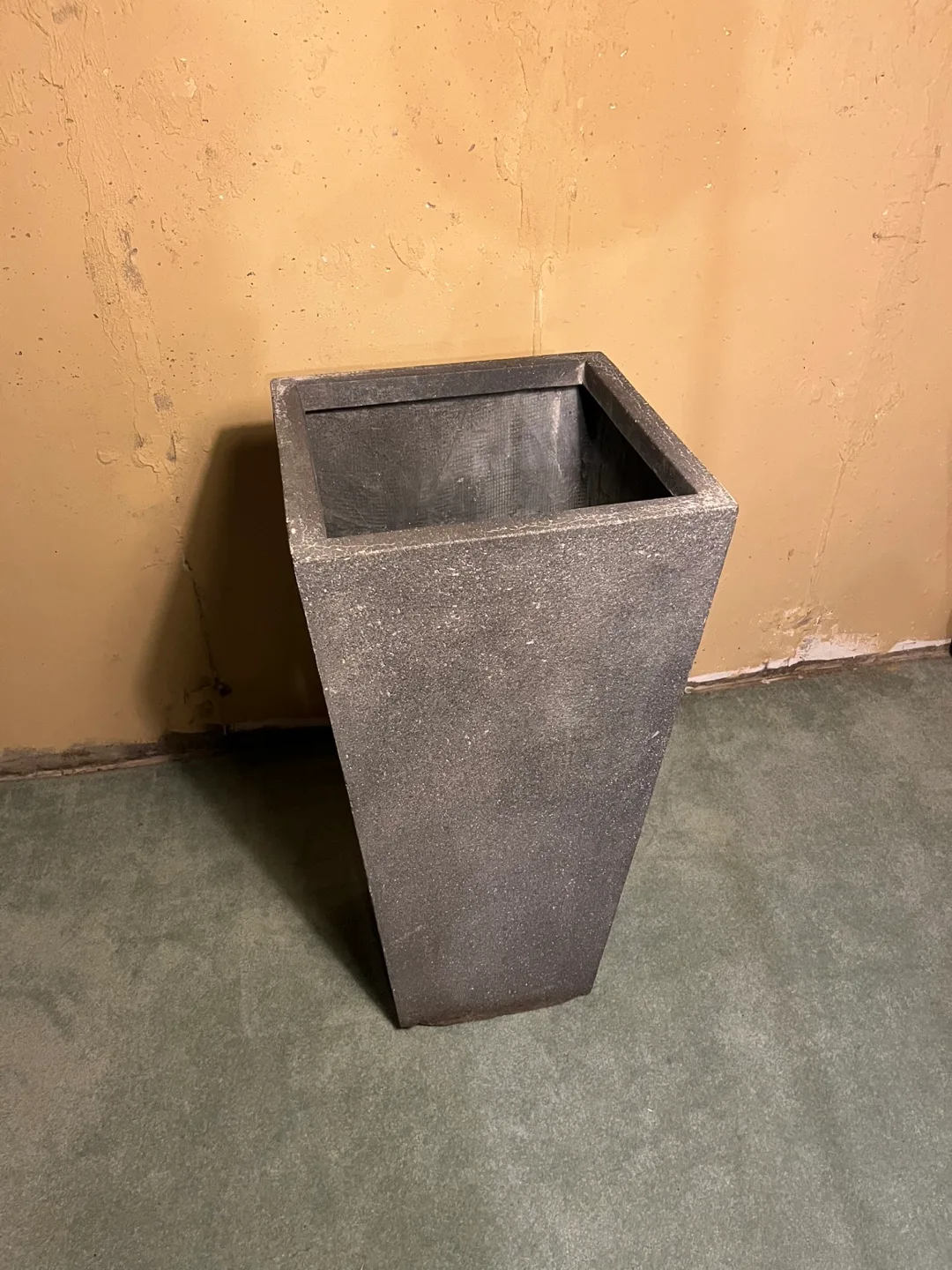 Large Indoor/Outdoor Planter thumbnail