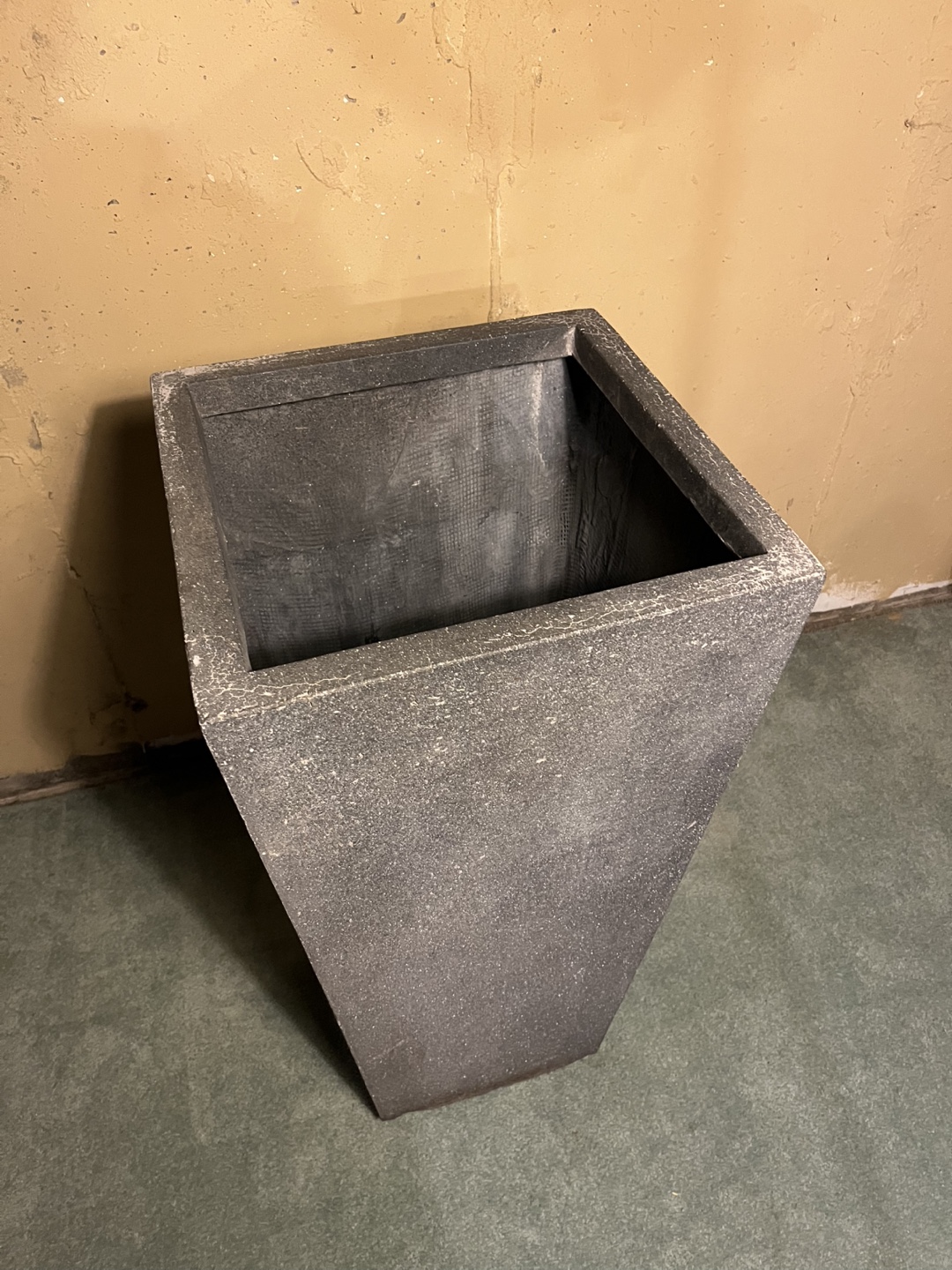Large Indoor/Outdoor Planter - photo 2