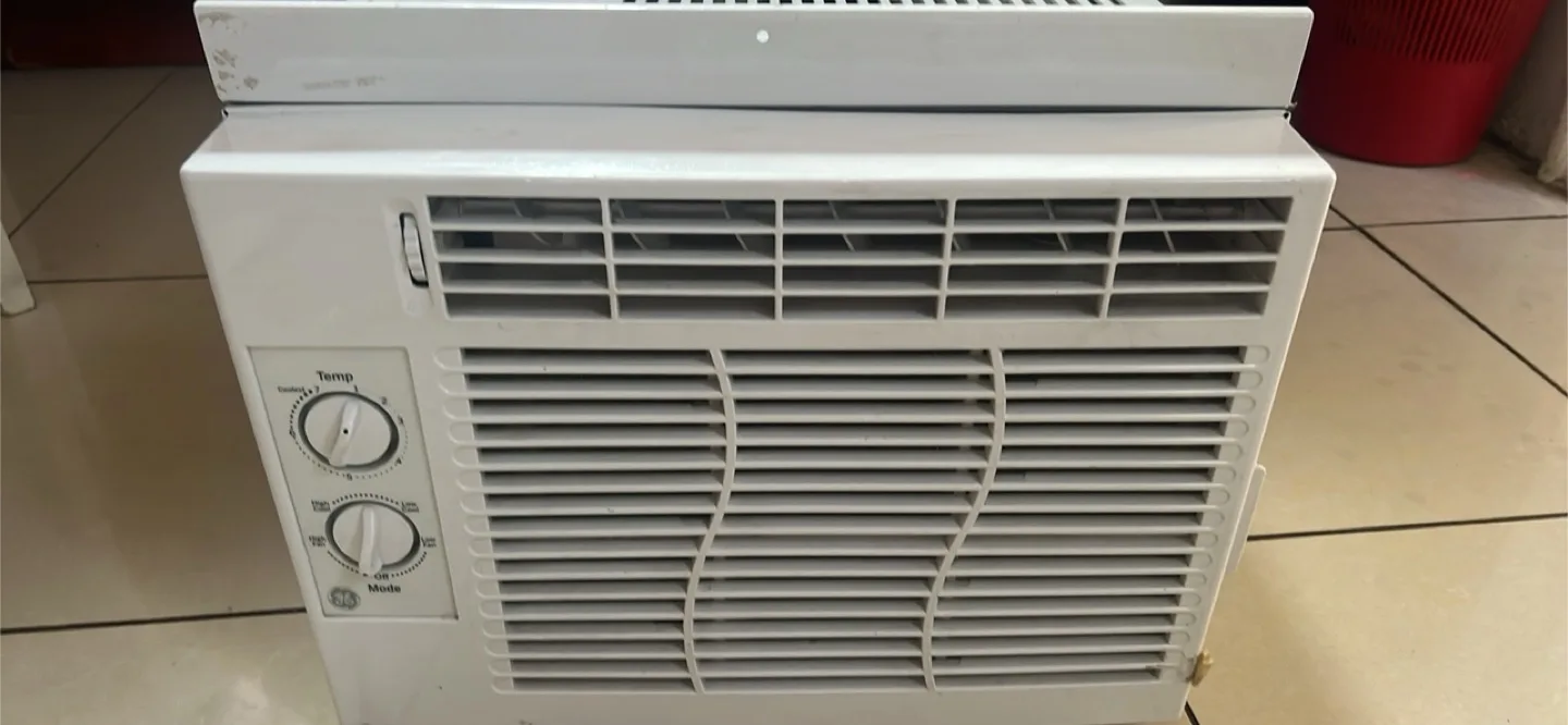 GE Window Air Conditioner - Model AE105LX1 thumbnail