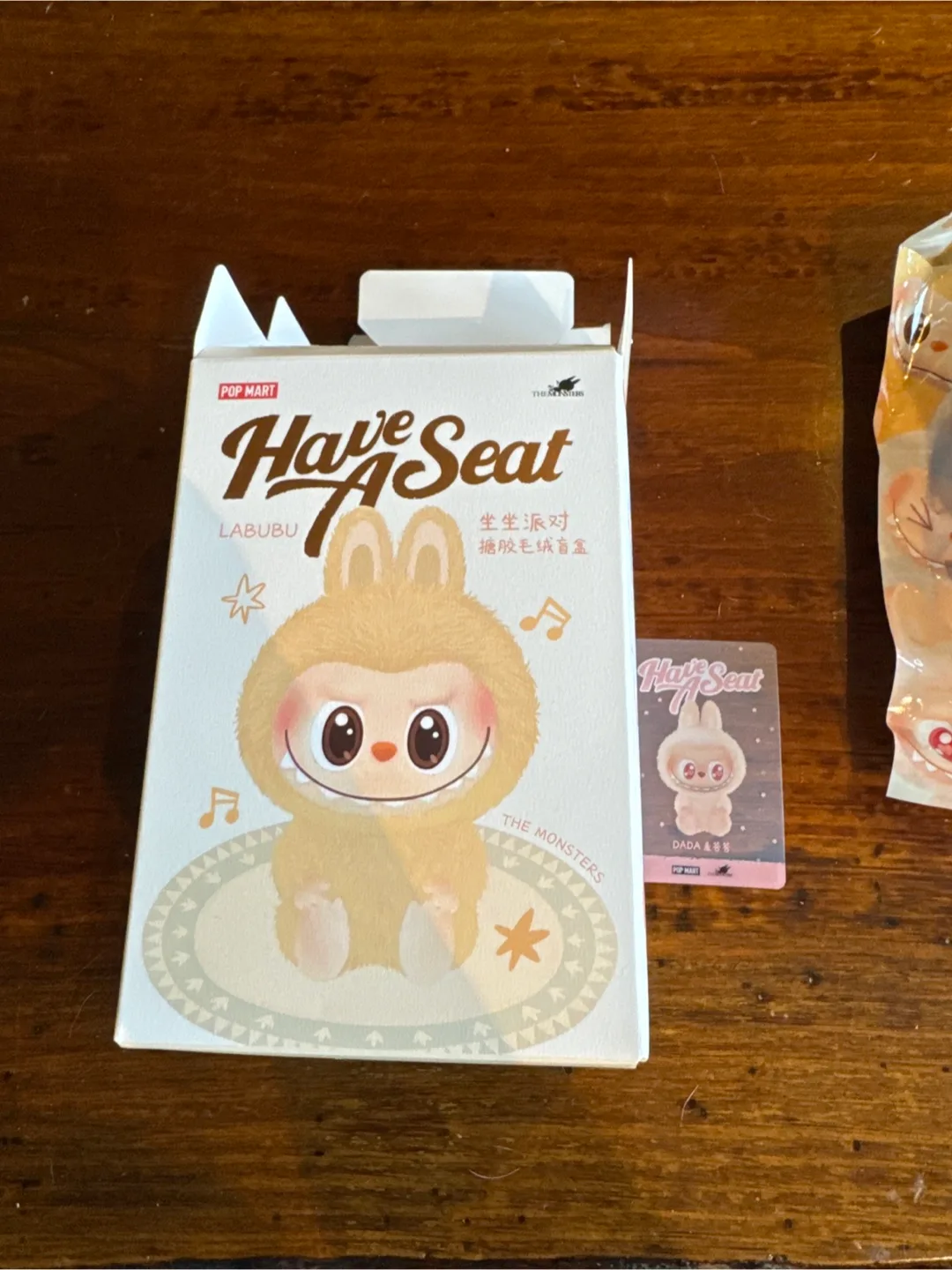 Labubu Have A Seat Blind Box Plush Dada image indicator(2)