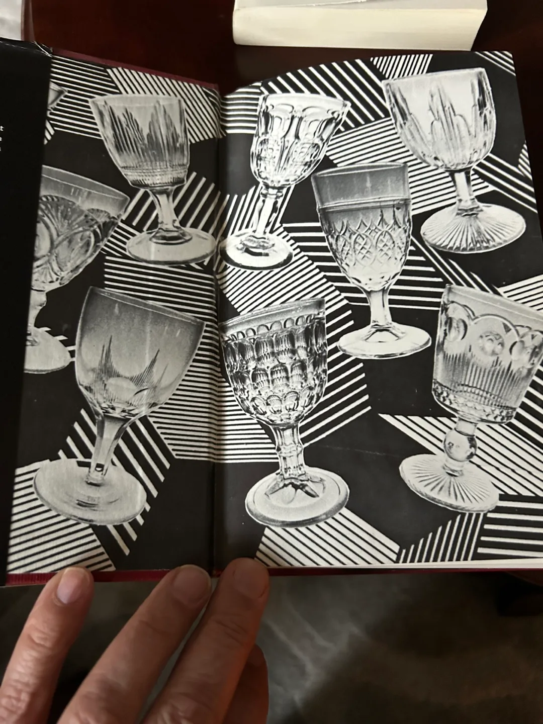 Book American and Canadian Goblets HC antique glass image indicator(3)