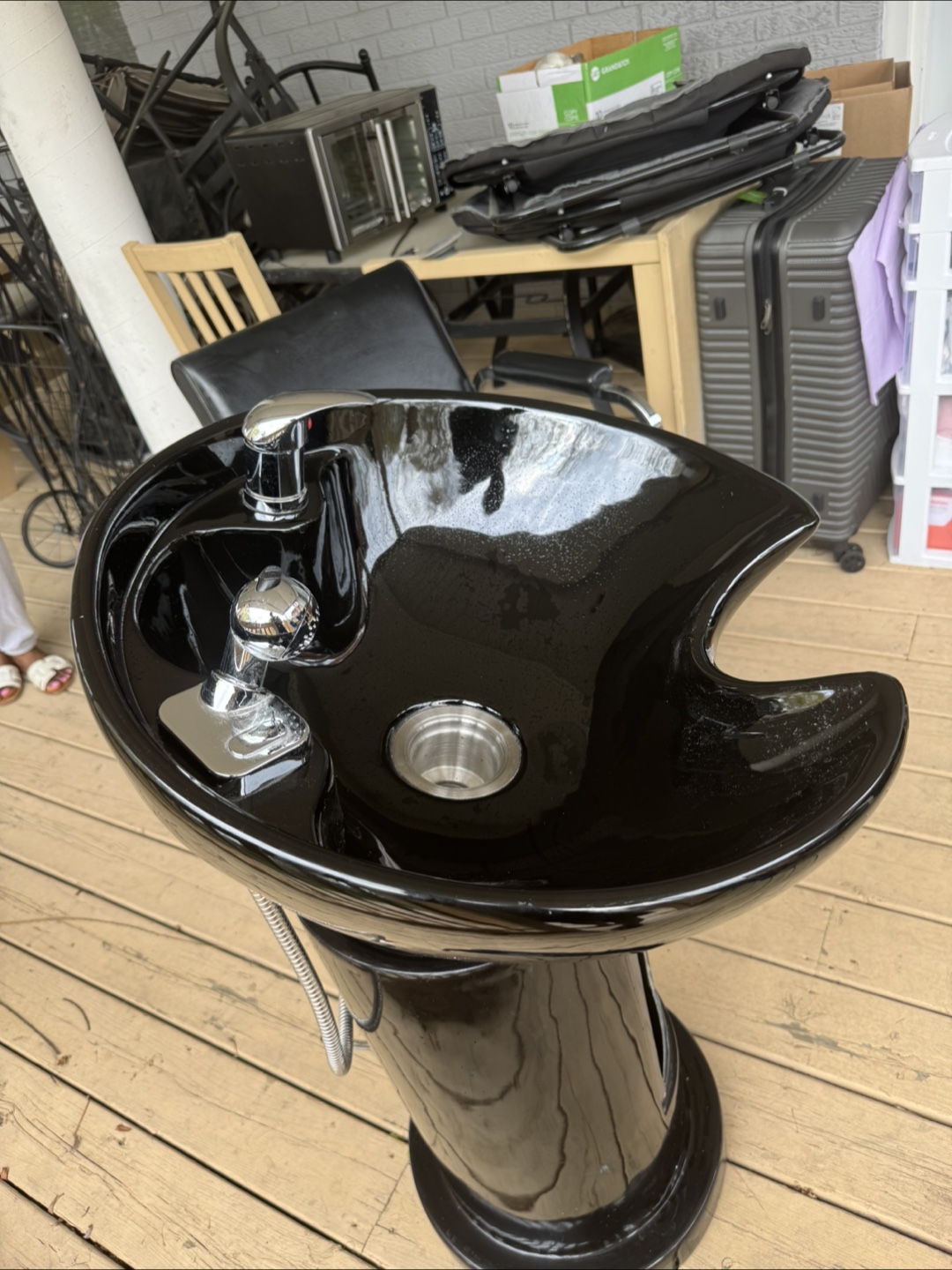 Black pedestal hair washing sink with recycling chair - photo 2