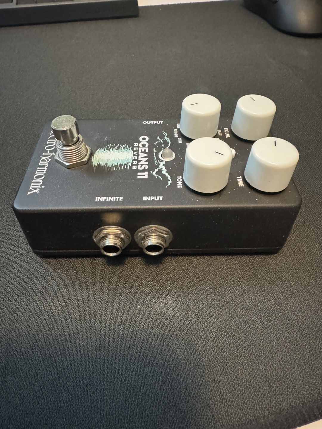 Electro-Harmonix Oceans 11 Reverb Pedal - photo 4