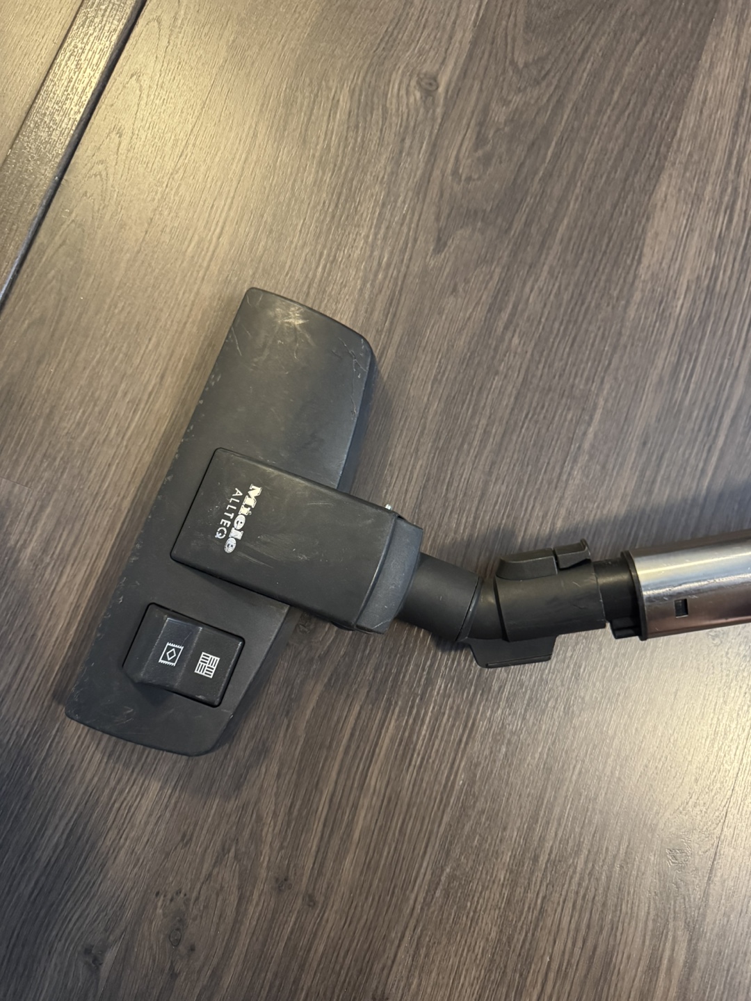 Miele Complete C3 PowerLine Vacuum Cleaner - photo 4