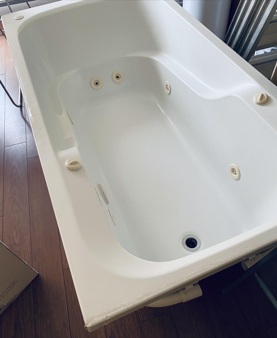 Jetted Bathtub