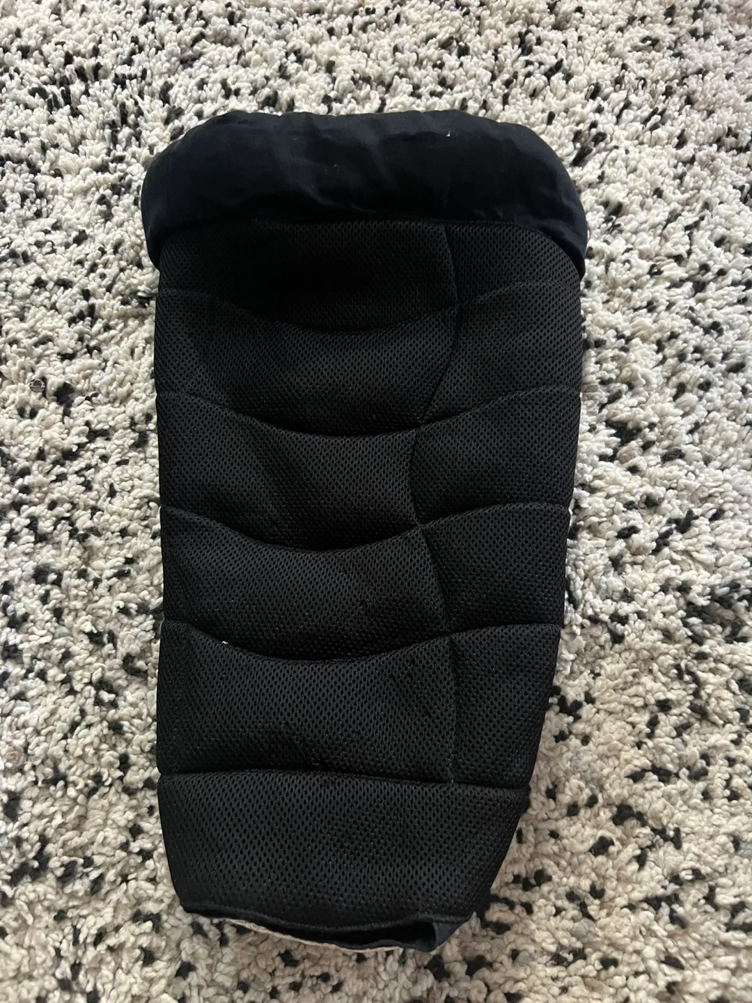 Ergobaby 360 Baby Carrier Insert image indicator(2)