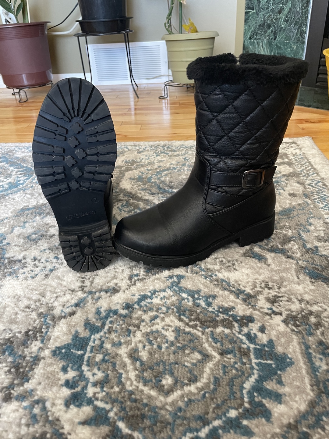 Women's Black Quilted Winter Boots with Faux Fur - photo 3