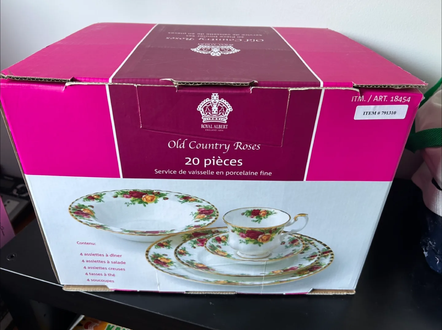 Royal Albert Old Country Roses 20-Piece Dinnerware Set thumbnail