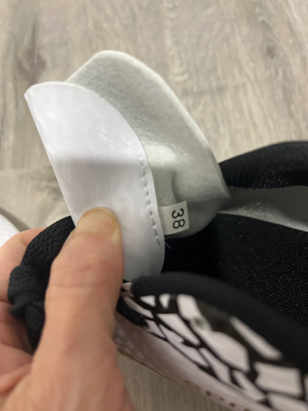 100% brand new🌈✨Soccer Cleats Size 38 image indicator(5)