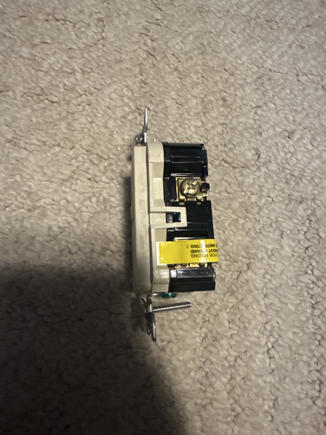 Leviton 15 Ampere Tamper-Resistant Duplex Receptacle - photo 4