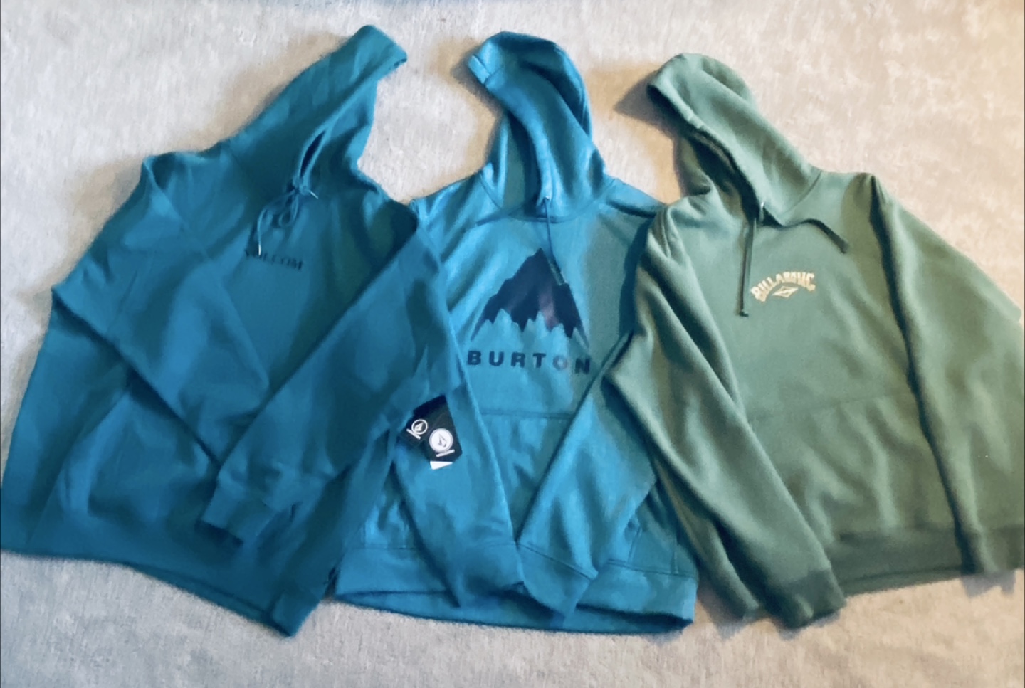 Three Men's Hoodies - Volcom, Burton, Billabong - photo 3