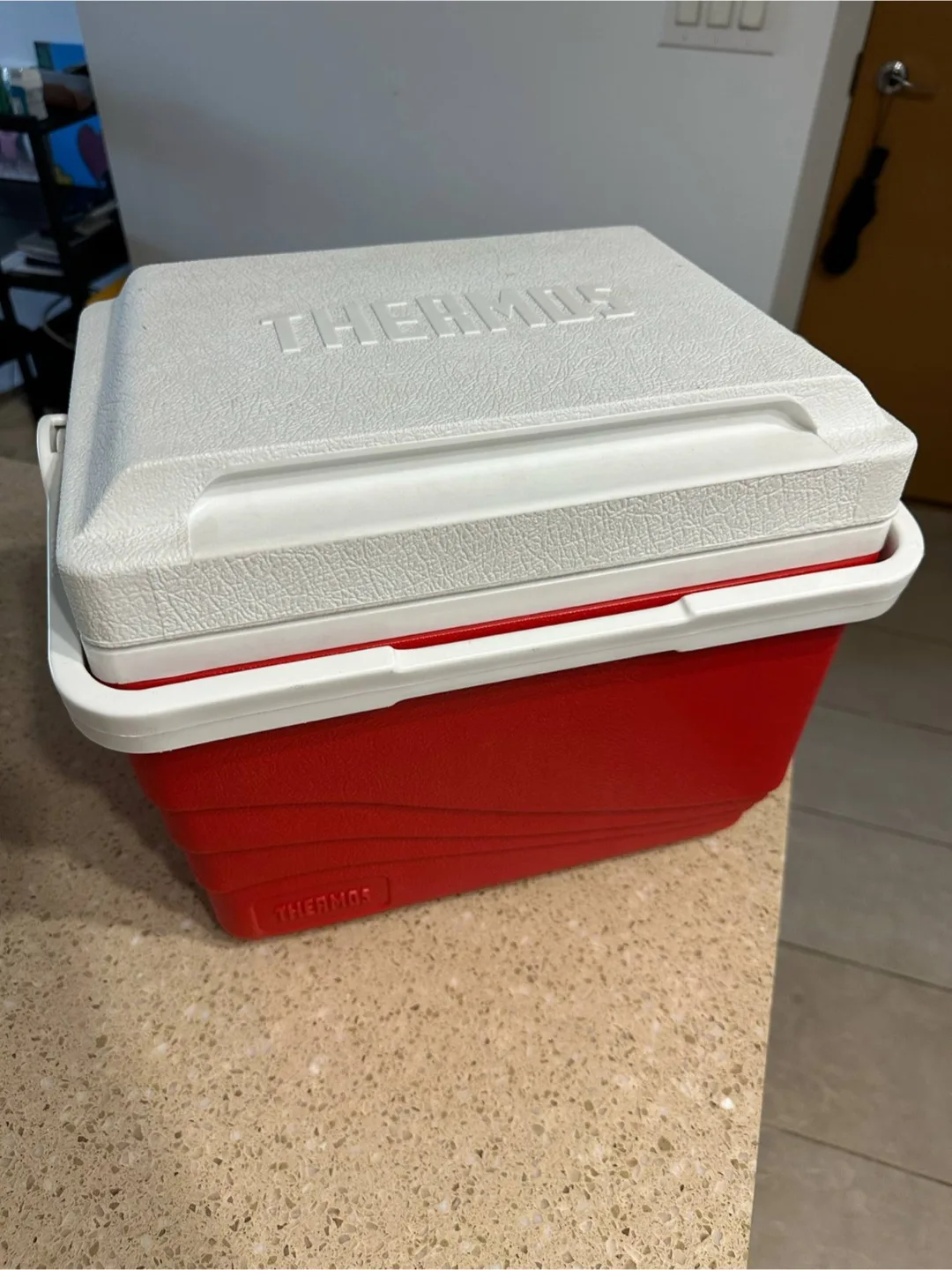 Thermos cooler box thumbnail
