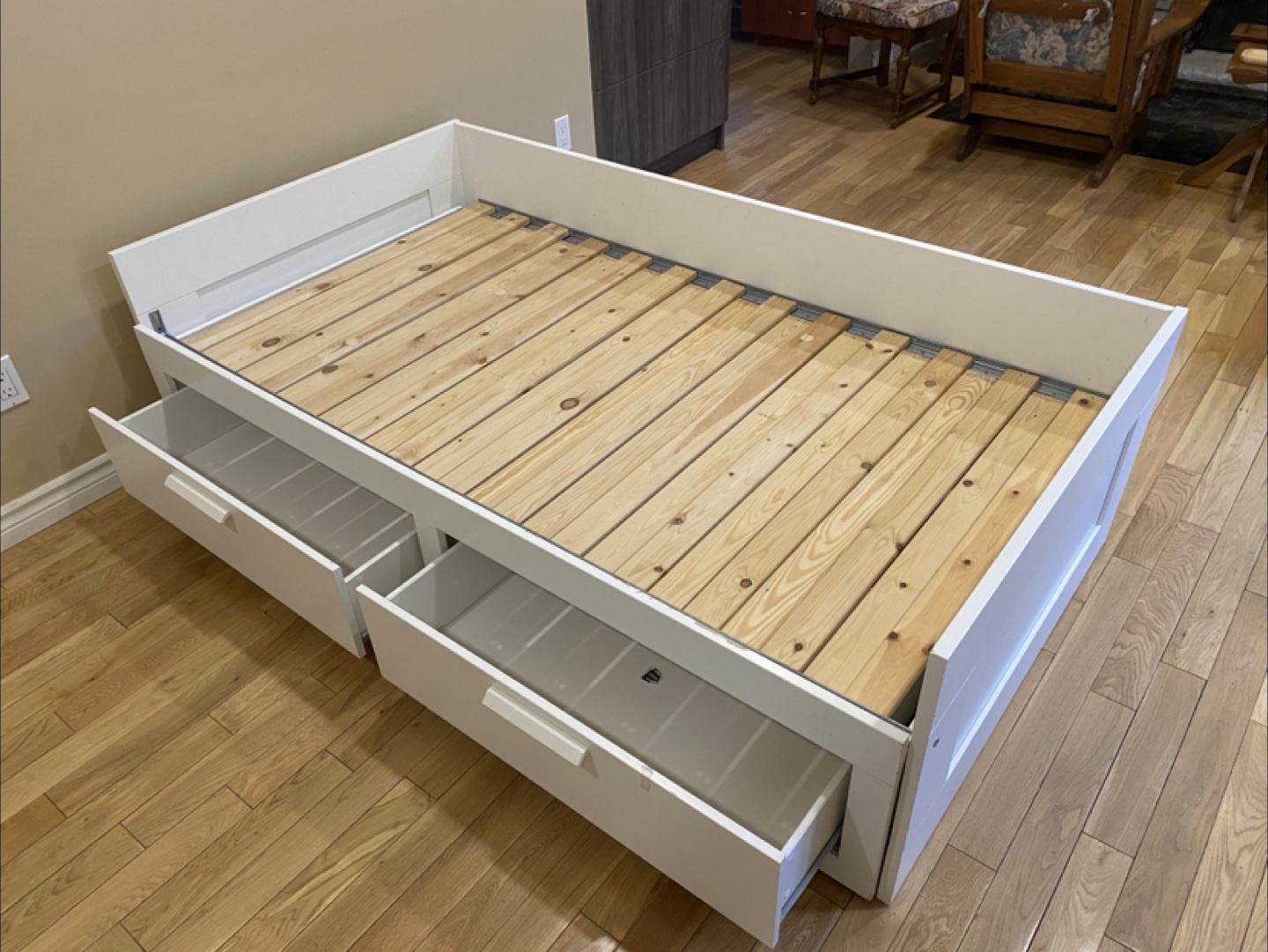 IKEA BRIMNES Adjustable Daybed (CAN DELIVER) - photo 4