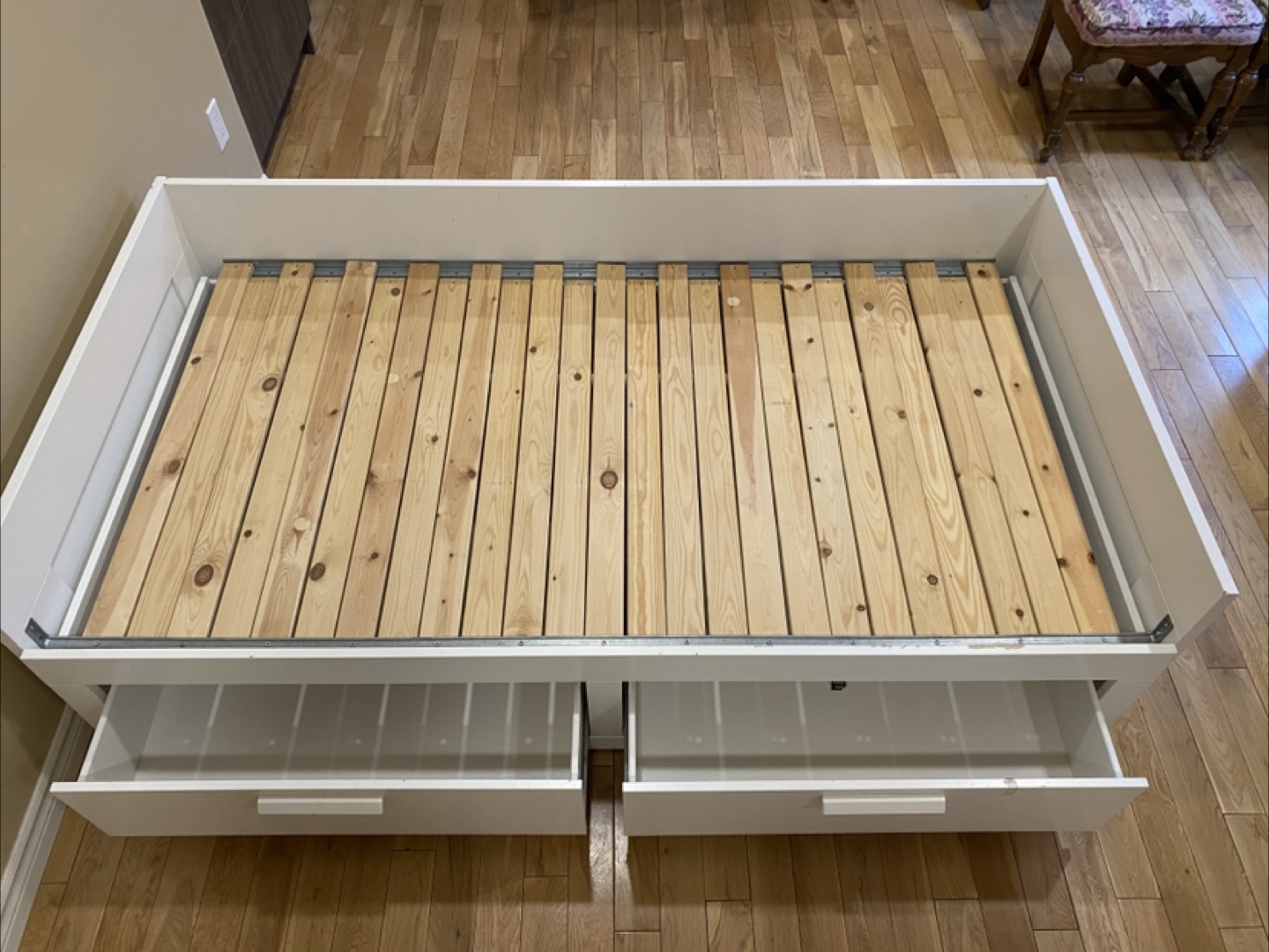 IKEA BRIMNES Adjustable Daybed (CAN DELIVER) - photo 5