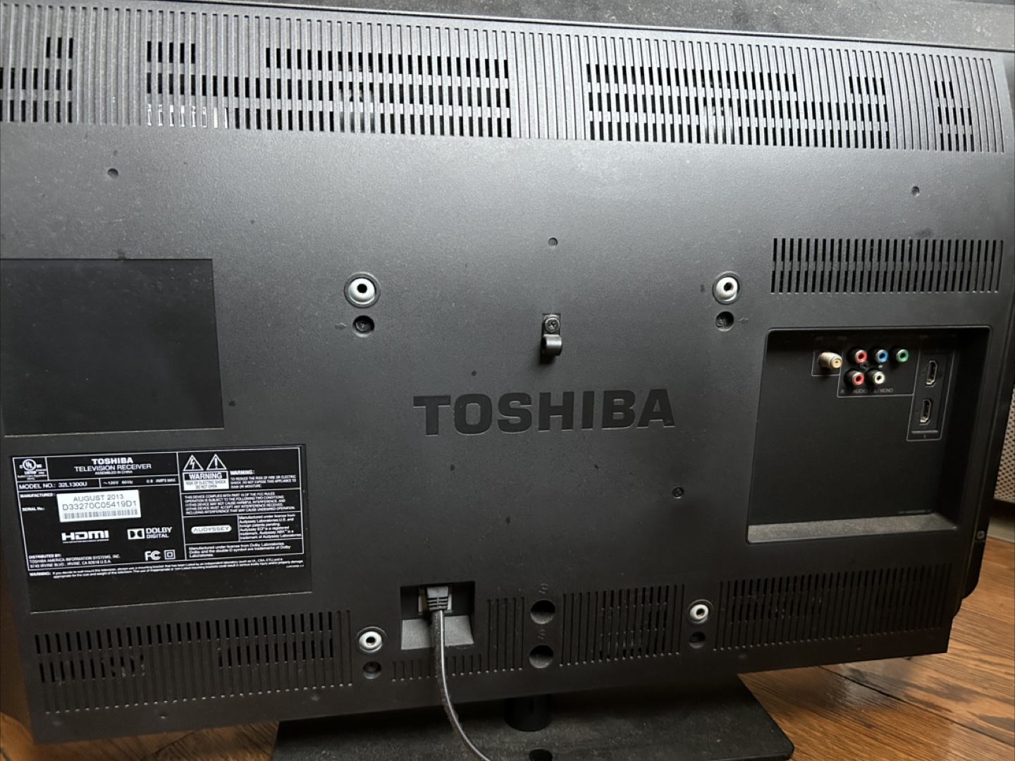 Toshiba 32" TV monitor - photo 2