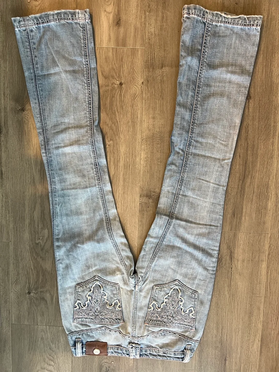 Antik Denim Low Rise Bootcut Jeans Sz 27 image indicator(8)