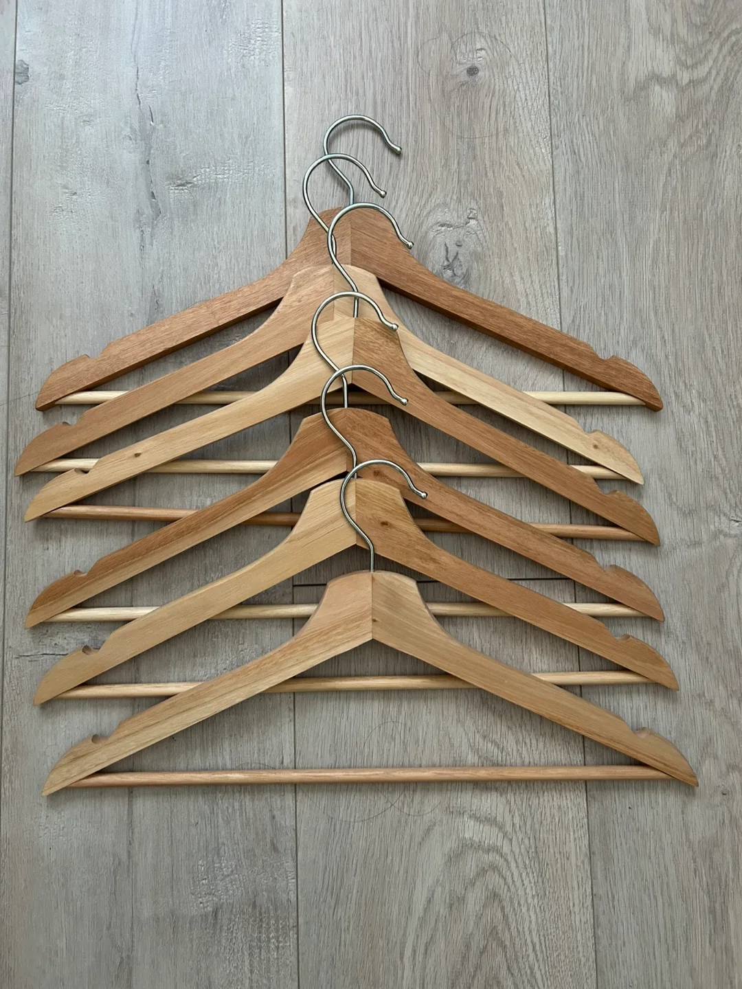 Wooden Clothes Hangers - Bulk Lot (24 hangers) image indicator(2)