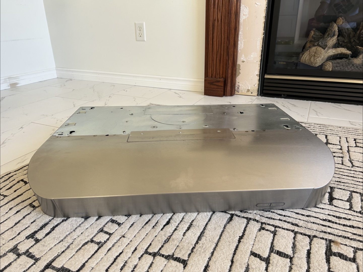 Broan 30 in. Convertible Under-Cabinet Range Hood, 300 CFM