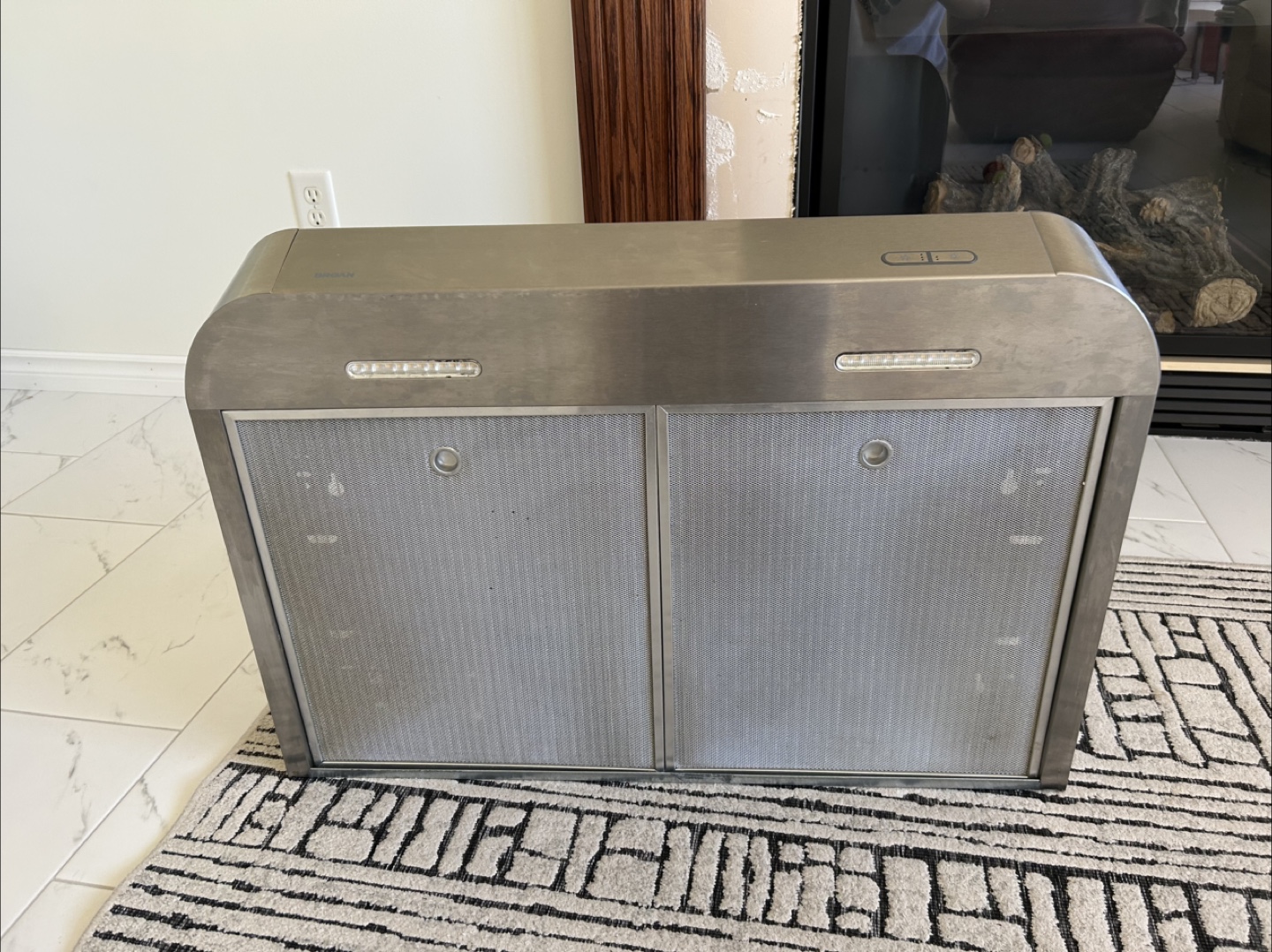 Broan 30 in. Convertible Under-Cabinet Range Hood, 300 CFM - photo 2