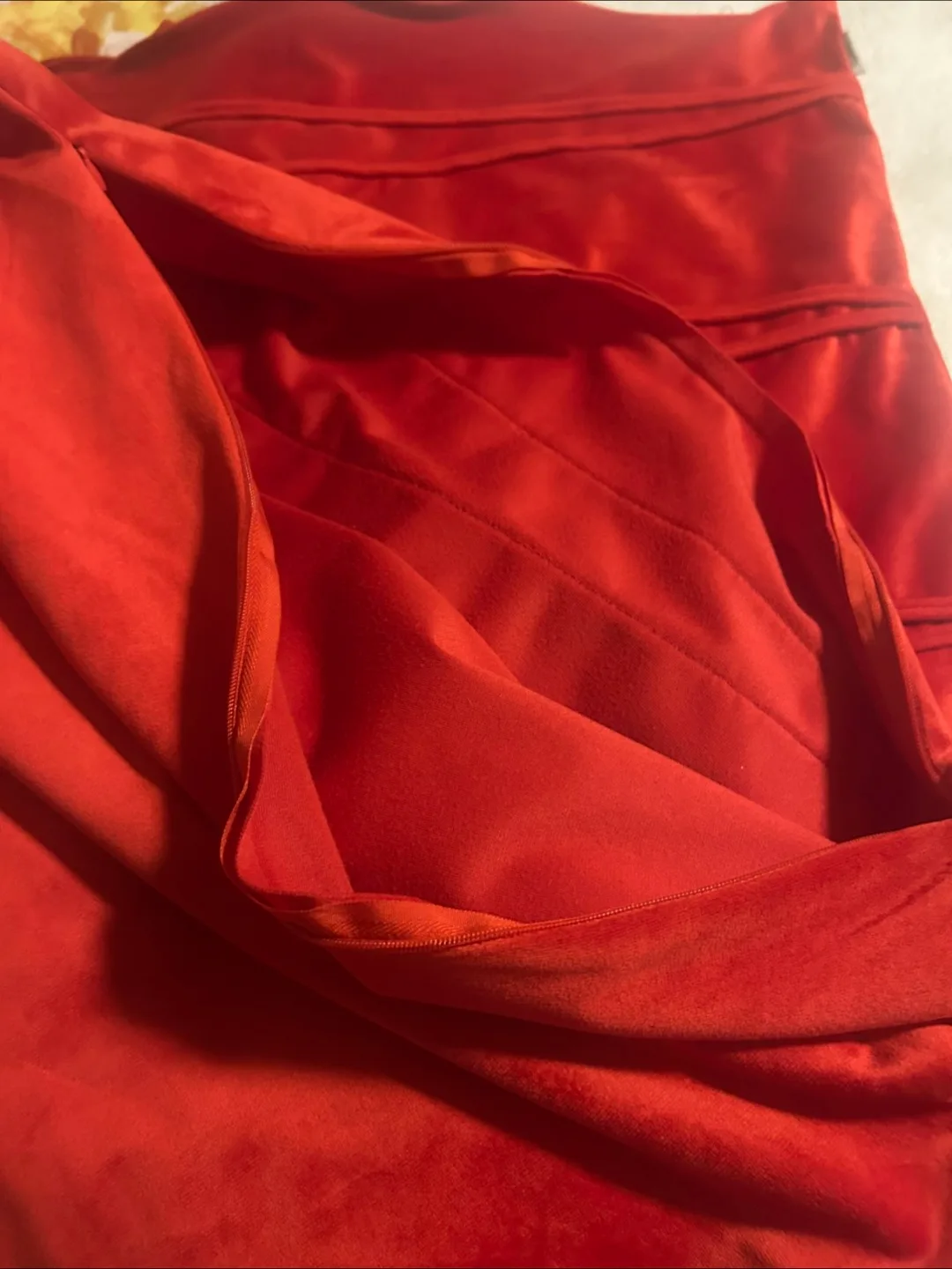 Red Velvet Decorative Pillow Cover image indicator(4)