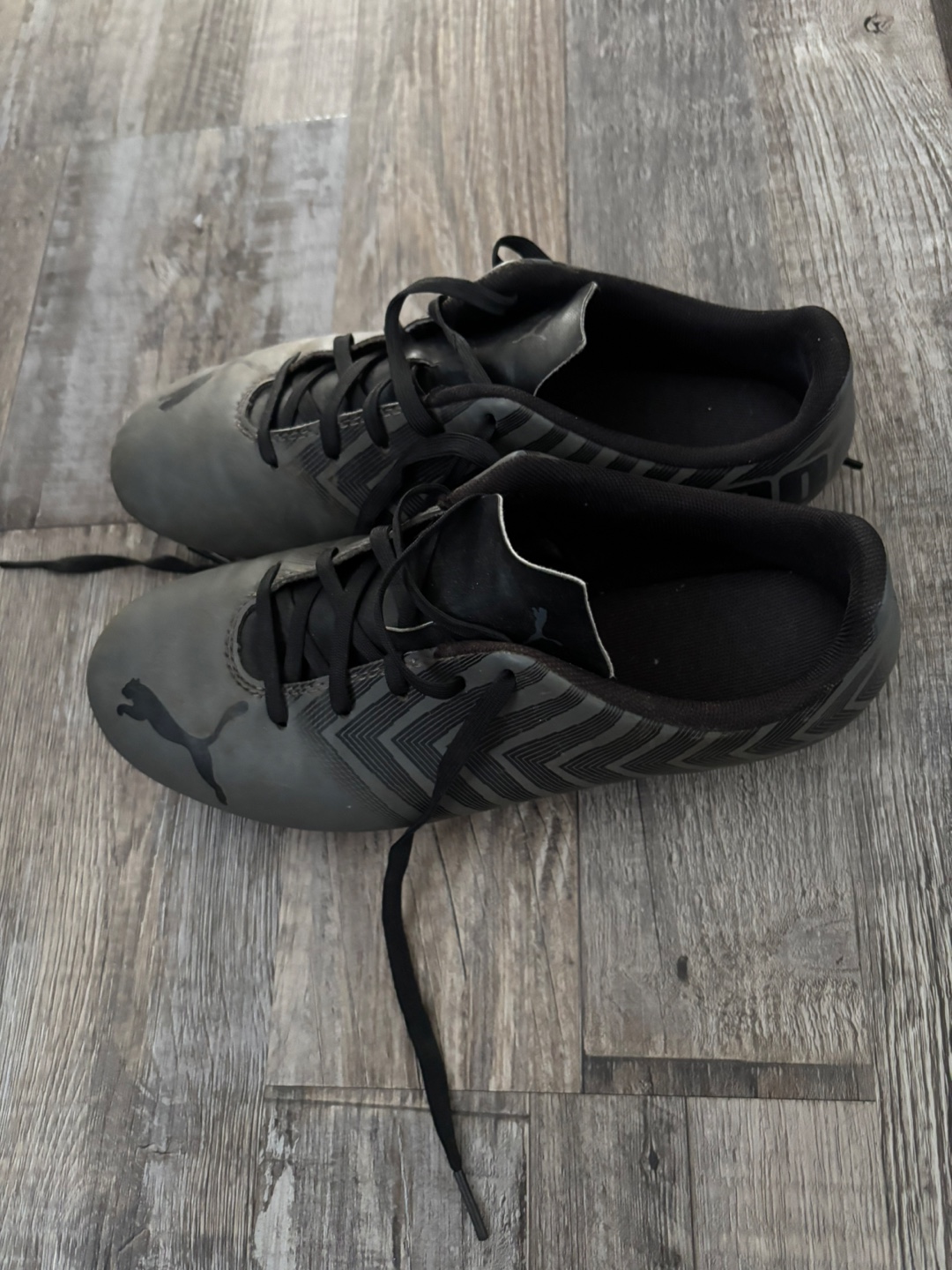 Puma Soccer Cleats - Size 5.5 - photo 2