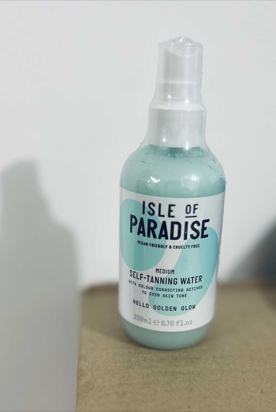 Isle of Paradise Self-Tanning Water - photo 2