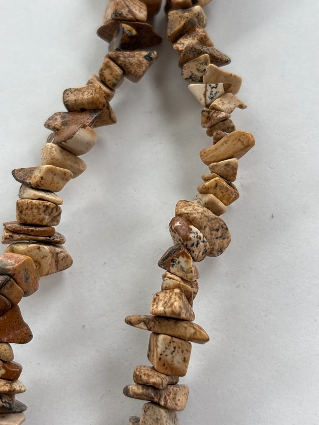 Brown gemstone chip necklace image indicator(3)