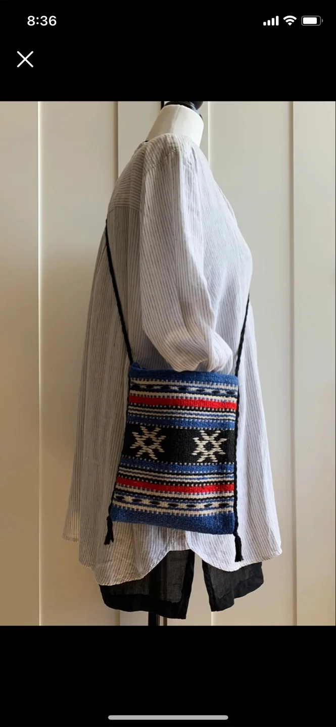 Woven crossbody bag image indicator(2)