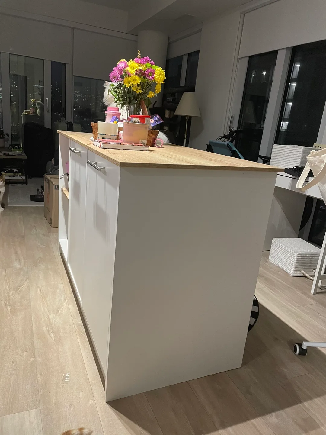 Kitchen Island - White