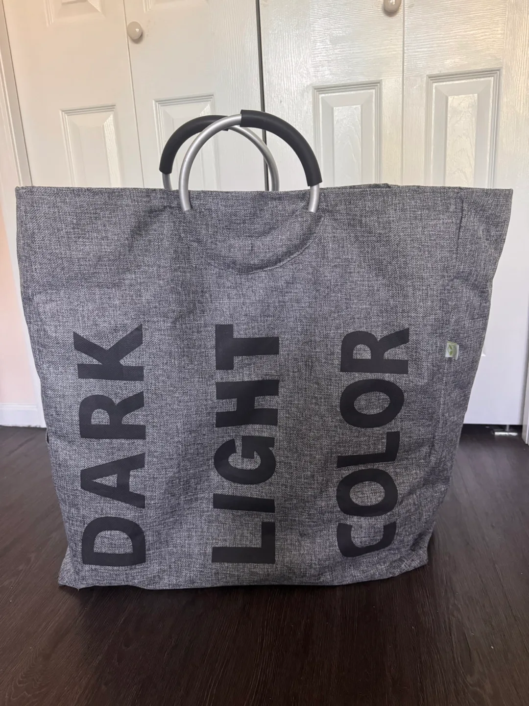 Three-compartment laundry hamper thumbnail