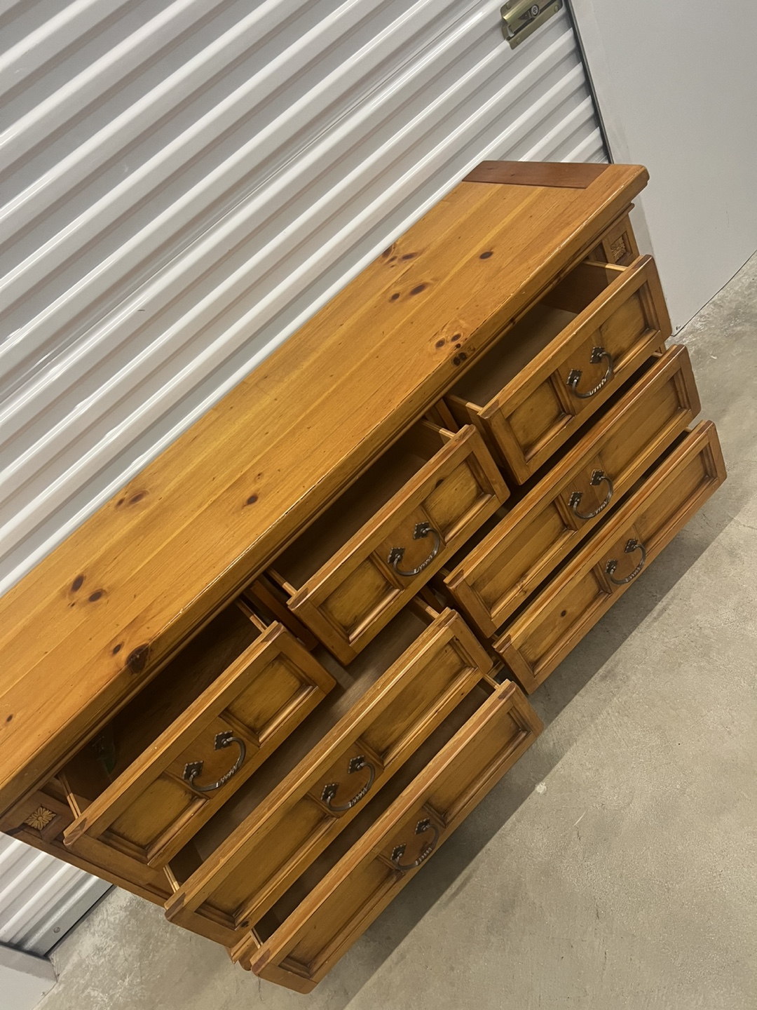 Broyhill 7 drawers Dresser - photo 2
