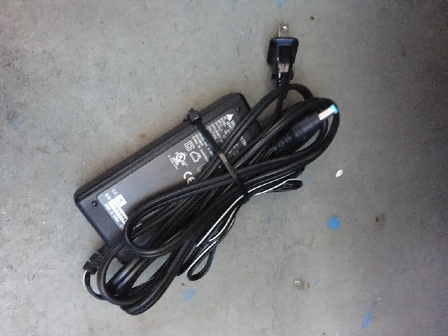 Assorted Power Supplies for Sony Laptops and others…. image indicator(3)