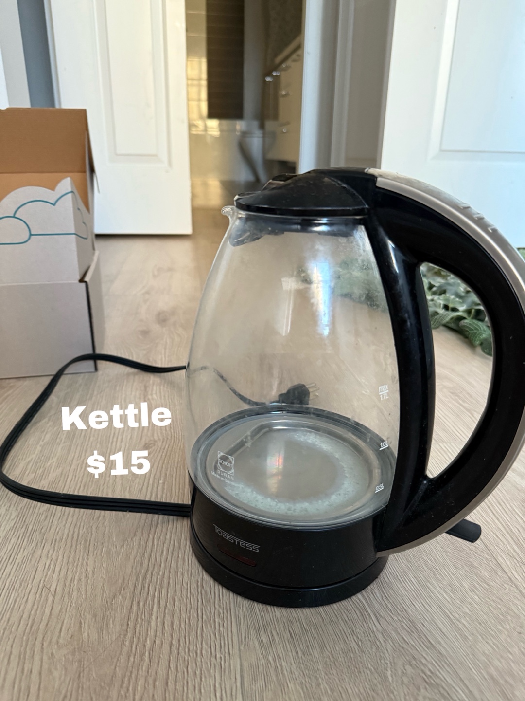 Toastess Glass Kettle - $15