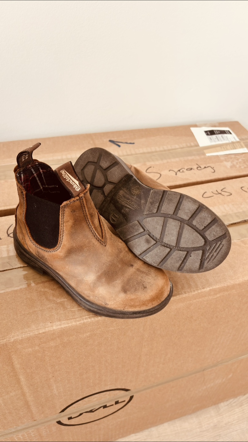 Kids' Blundstone Chelsea Boots - Size 5 - photo 2