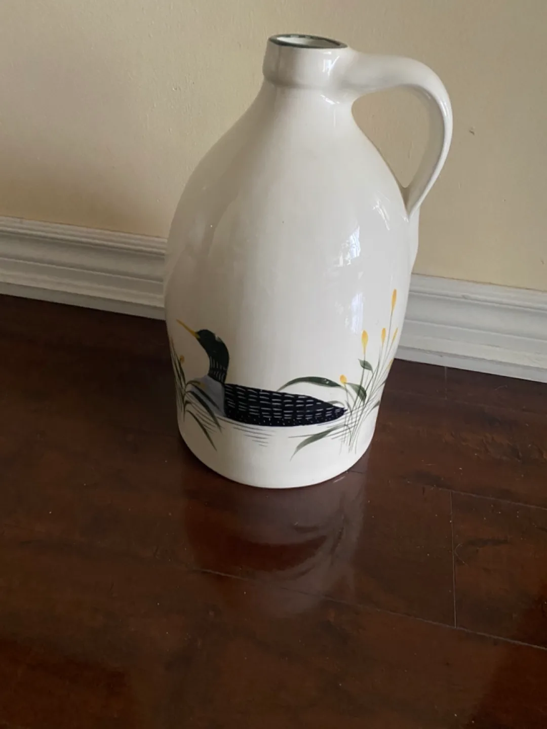 Vintage Pottery Jug with Loon Design image indicator(2)