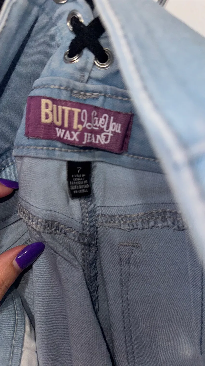 4 pairs of women's jeans - Size 5, 6 & 7 image indicator(2)