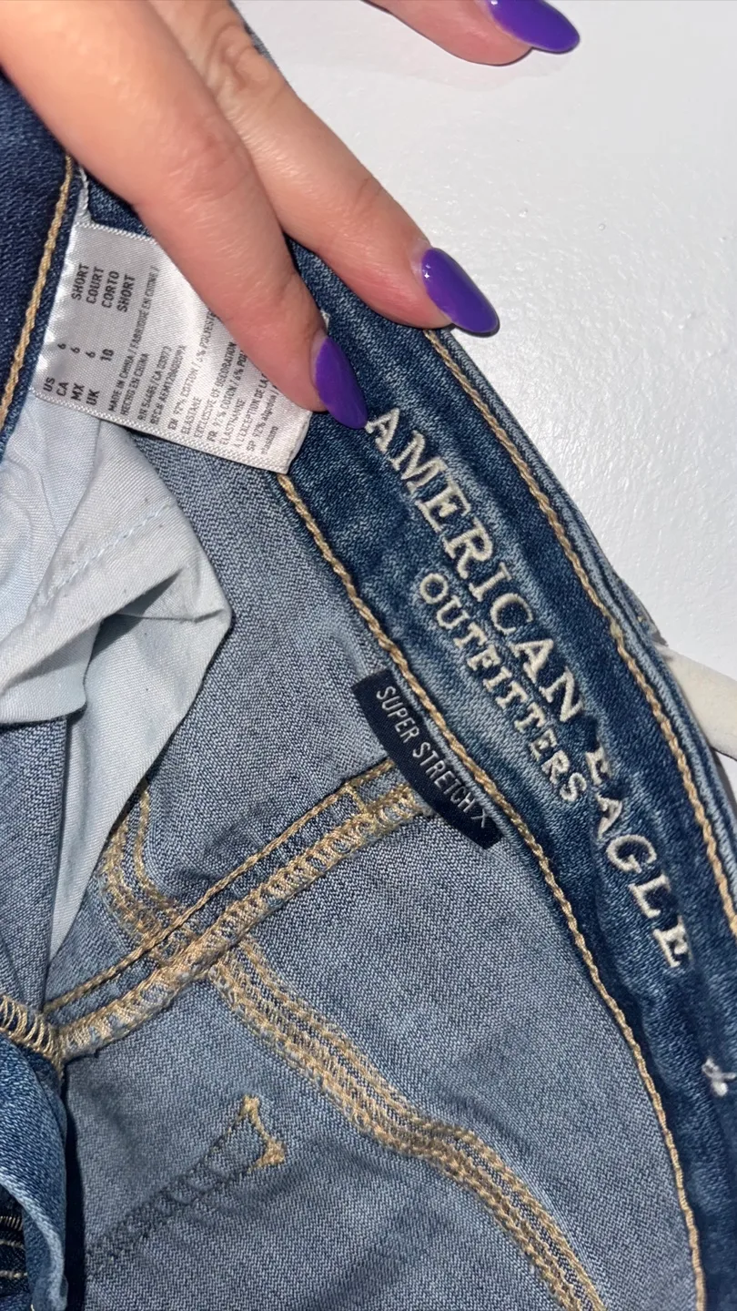 4 pairs of women's jeans - Size 5, 6 & 7 image indicator(6)