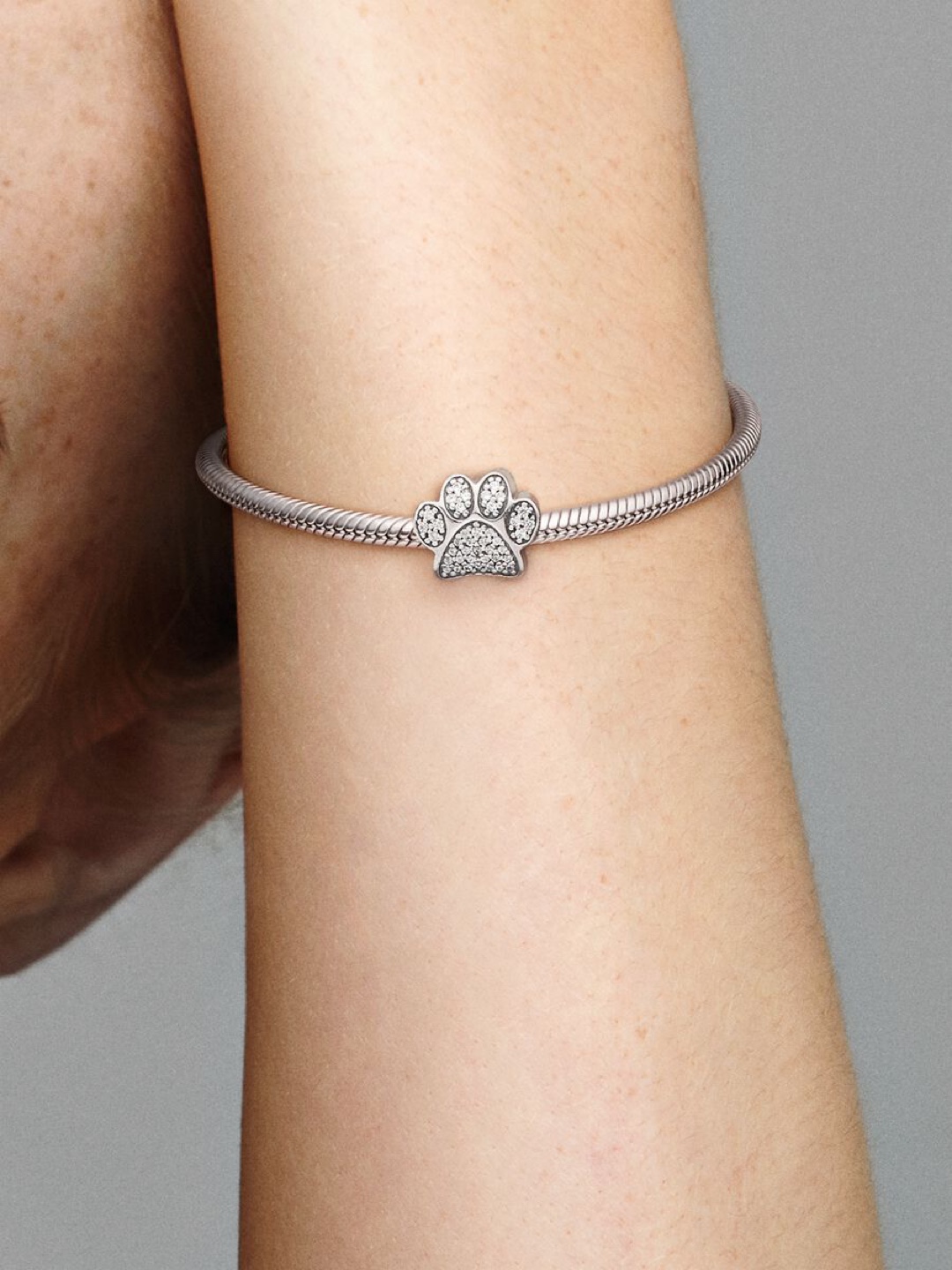 Pandora Sparkling Paw Print Charm - photo 2