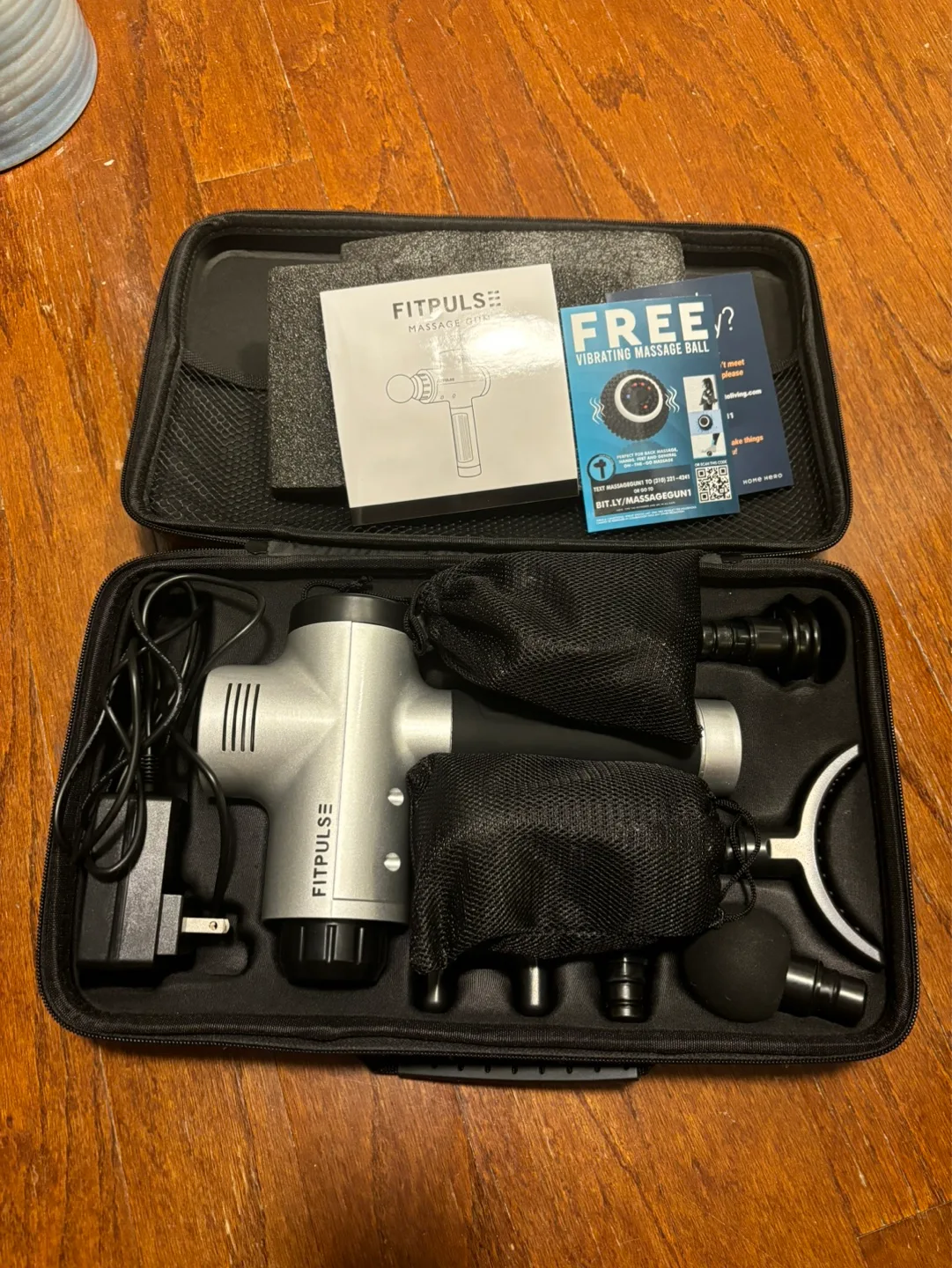 FITPULSE Massage Gun with Attachments image indicator(2)